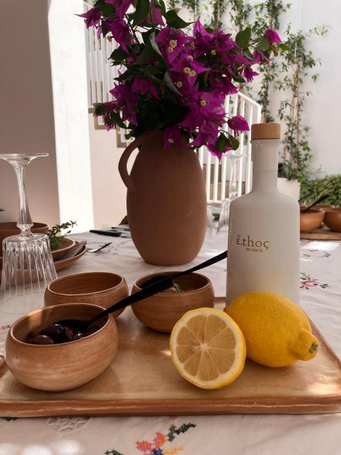 Ethos Vegan Suites ثيرا المظهر الخارجي الصورة