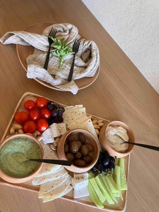 Ethos Vegan Suites ثيرا المظهر الخارجي الصورة